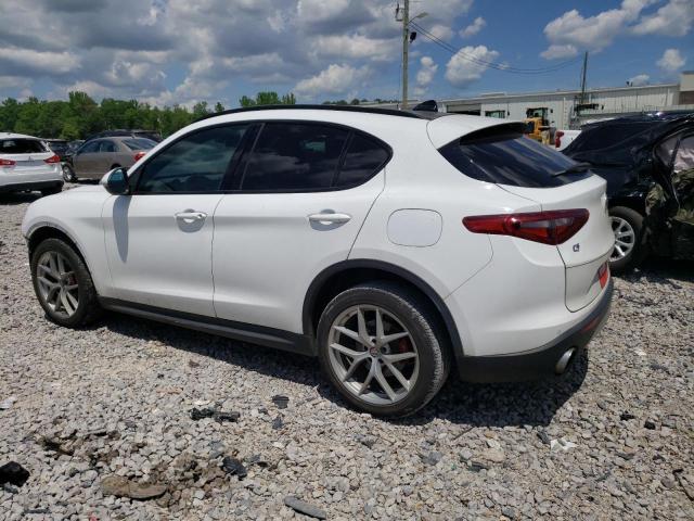 ZASFAKNN7J7C01045 - 2018 ALFA ROMEO STELVIO TI SPORT WHITE photo 2