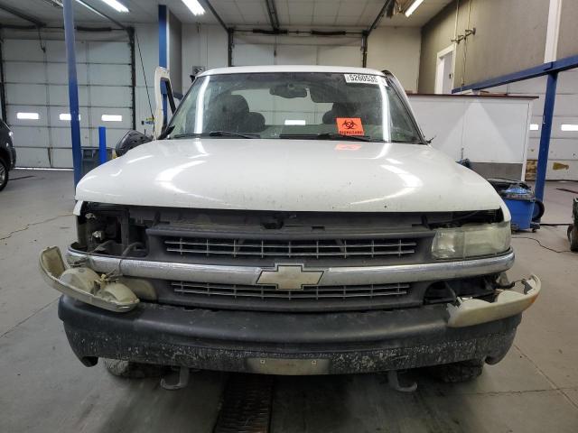 1GCEK19T1YE412140 - 2001 CHEVROLET SILVERADO K1500 WHITE photo 5