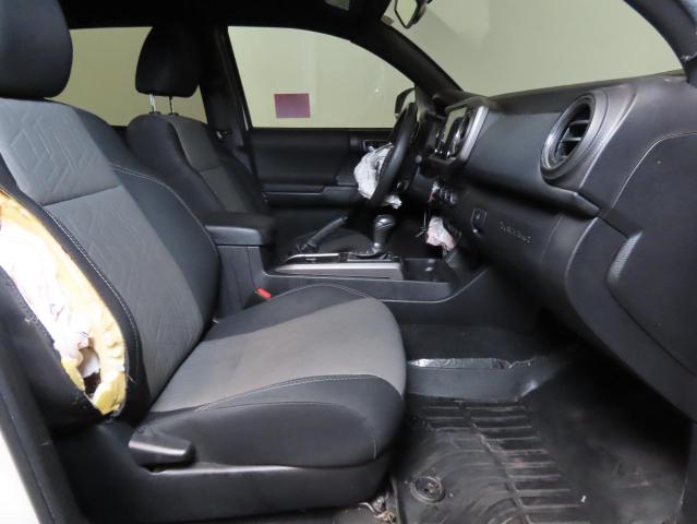 5TFAZ5CN0MX115399 - 2021 TOYOTA TACOMA DOUBLE CAB WHITE photo 5