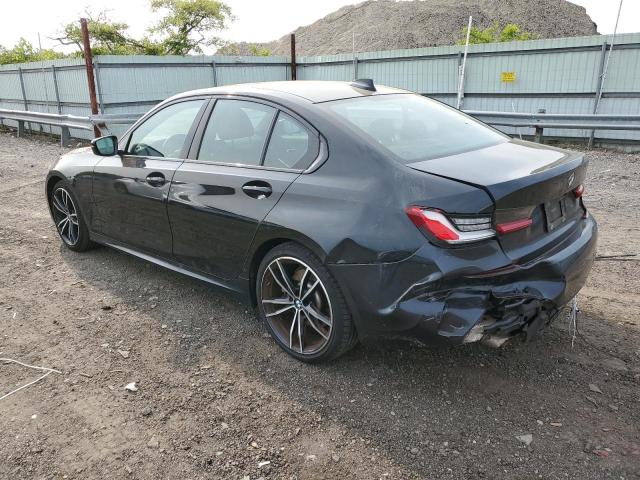 3MW5R7J05L8B38210 - 2020 BMW 330XI BLACK photo 2