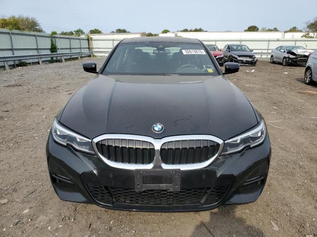 3MW5R7J05L8B38210 - 2020 BMW 330XI BLACK photo 5