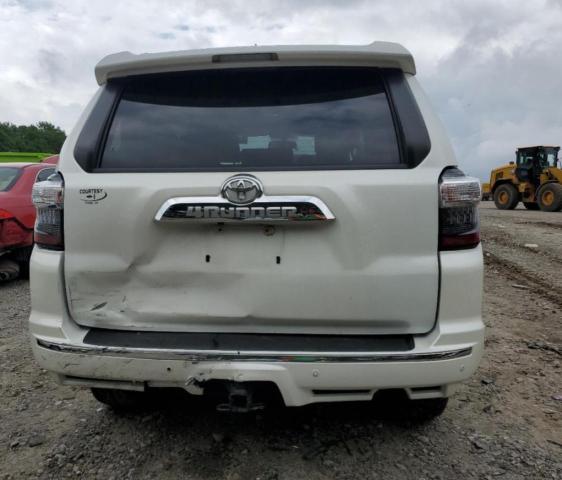 JTEBU5JR2K5642616 - 2019 TOYOTA 4RUNNER SR5 WHITE photo 6