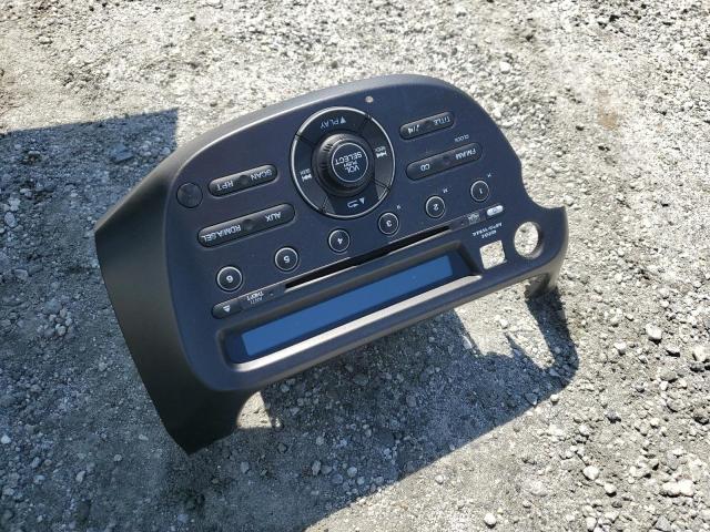 JHMGE8H51DC034997 - 2013 HONDA FIT SPORT თეთრი ფოტო 12