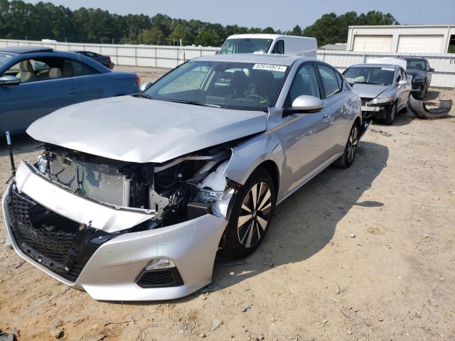 1N4BL4DV8MN356482 - 2021 NISSAN ALTIMA SV SILVER photo 2