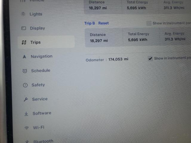 5YJSA1E26GF157310 - 2016 TESLA MODEL S SILVER photo 9