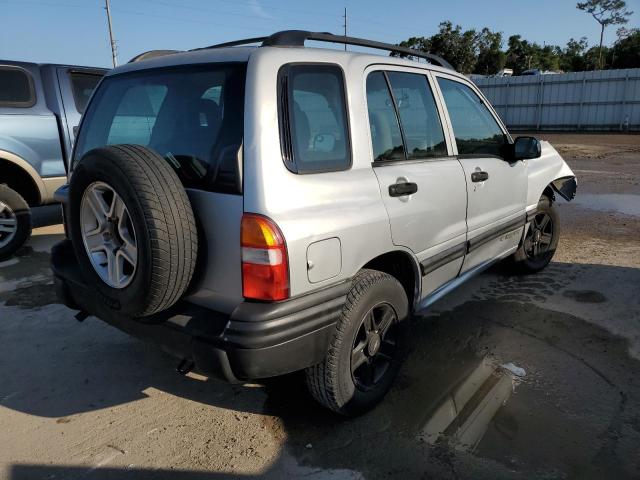 2CNBE13C026934266 - 2002 CHEVROLET TRACKER SILVER photo 3