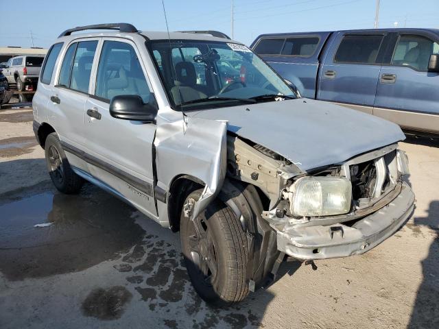 2CNBE13C026934266 - 2002 CHEVROLET TRACKER SILVER photo 4