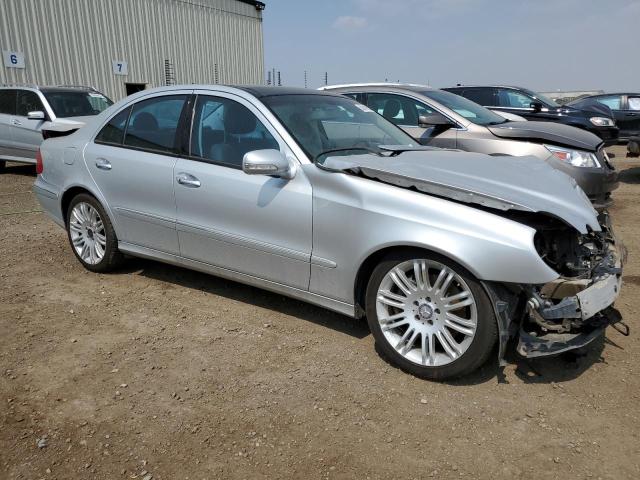 WDBUF90X18B295996 - 2008 MERCEDES-BENZ E 550 4MATIC SILVER photo 4