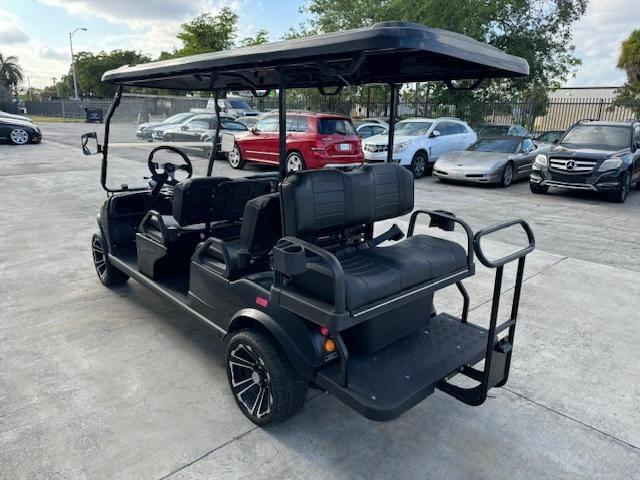 7MZL4082XMC000223 - 2021 HDKP GOLF CART BLACK photo 2