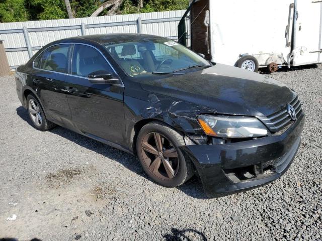 1VWBH7A37DC128370 - 2013 VOLKSWAGEN PASSAT SE BLACK photo 4