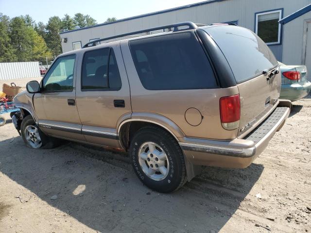 1GNDT13W3V2137452 - 1997 CHEVROLET BLAZER GOLD photo 2