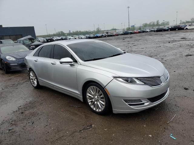 3LN6L2GK8DR805136 - 2013 LINCOLN MKZ SILVER photo 4