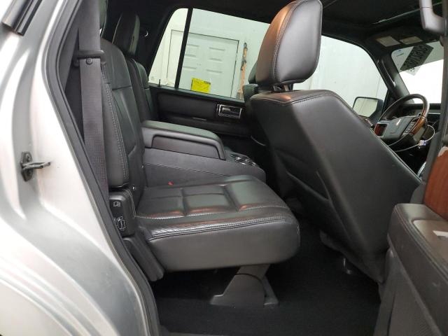 5LMJJ2J51BEJ09203 - 2011 LINCOLN NAVIGATOR SILVER photo 11