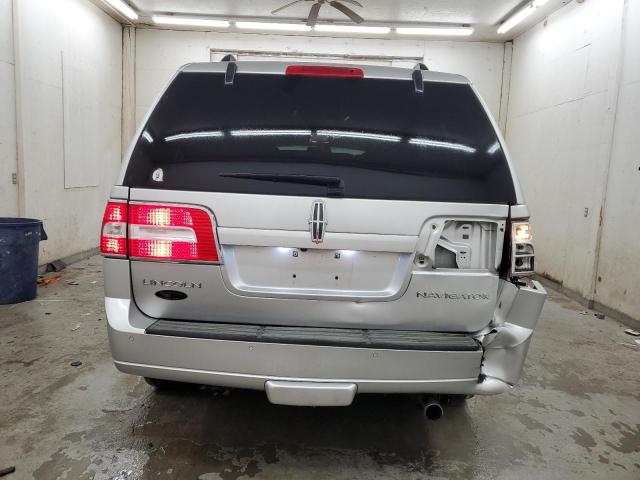 5LMJJ2J51BEJ09203 - 2011 LINCOLN NAVIGATOR SILVER photo 6