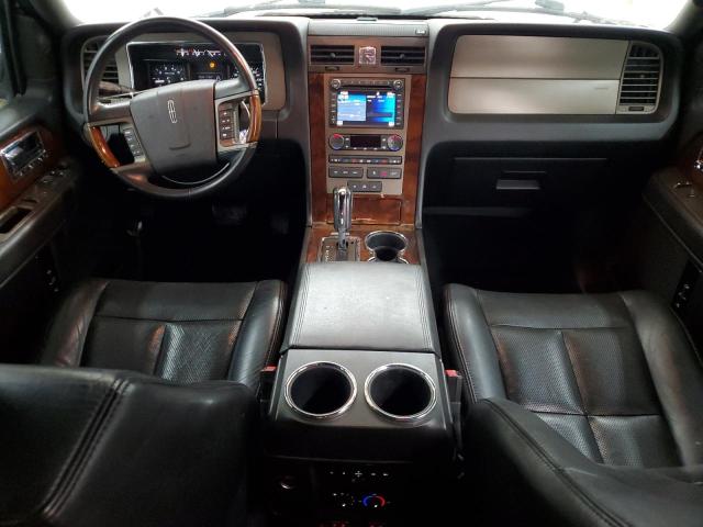 5LMJJ2J51BEJ09203 - 2011 LINCOLN NAVIGATOR SILVER photo 8