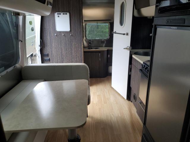 1STKFAG20KJ547787 - 2019 AIRS INTERNATIO 银色 照片 6