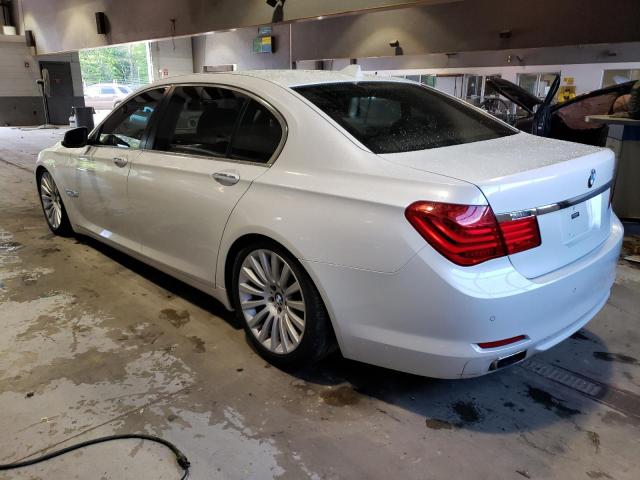WBAKB8C53CC963600 - 2012 BMW ALPINA B7 LI WHITE photo 2