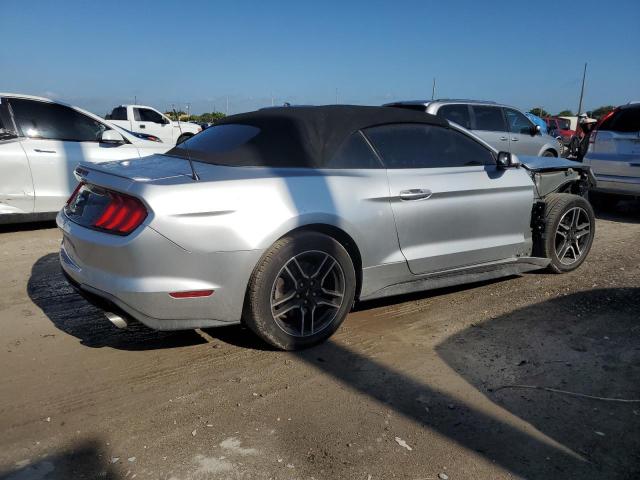 1FATP8UH1K5170810 - 2019 FORD MUSTANG SILVER photo 3