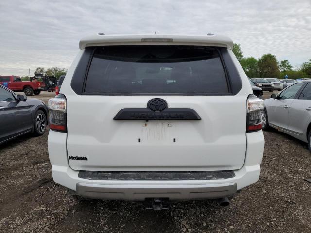 JTEPU5JR9P6099675 - 2023 TOYOTA 4RUNNER SE WHITE photo 6