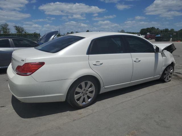 4T1BK36B46U162952 - 2006 TOYOTA AVALON XL WHITE photo 3