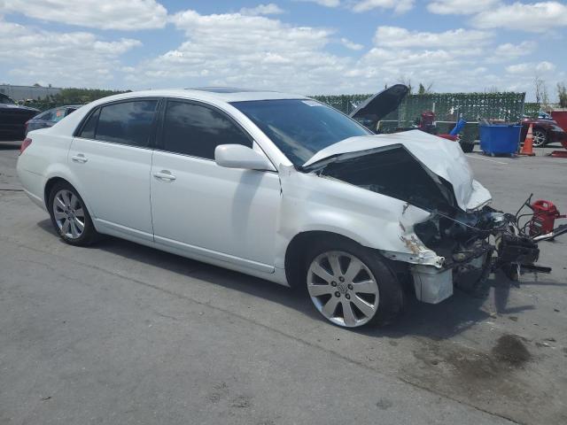 4T1BK36B46U162952 - 2006 TOYOTA AVALON XL WHITE photo 4