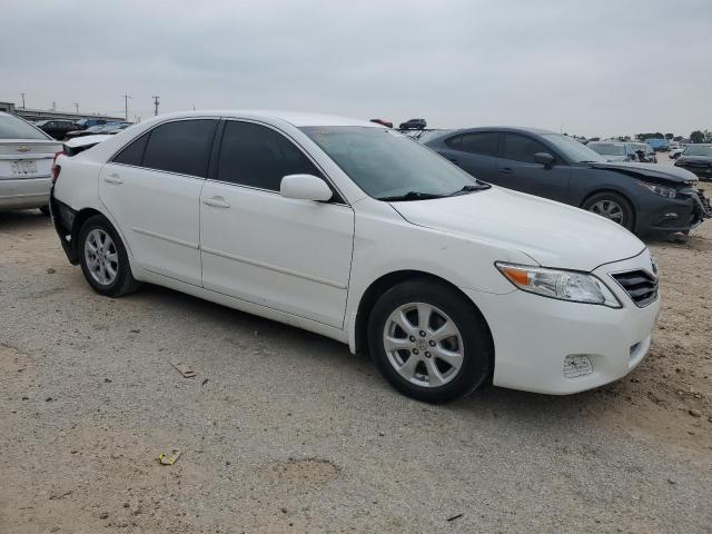 4T4BF3EK9BR139656 - 2011 TOYOTA CAMRY BASE WHITE photo 4