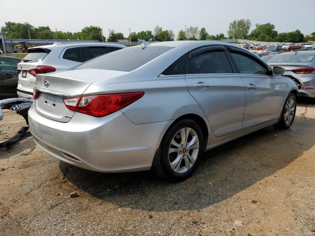 5NPEC4AC3BH126548 - 2011 HYUNDAI SONATA SE SILVER photo 3