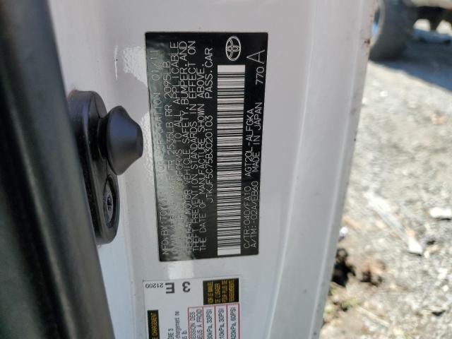 JTKJF5C75B3020103 - 2011 TOYOTA SCION TC 白色 照片 12