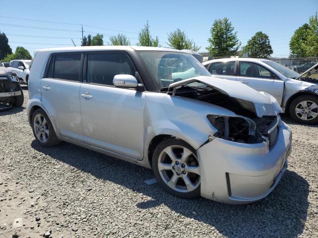 JTLKE50E381041915 - 2008 TOYOTA SCION XB SILVER photo 4