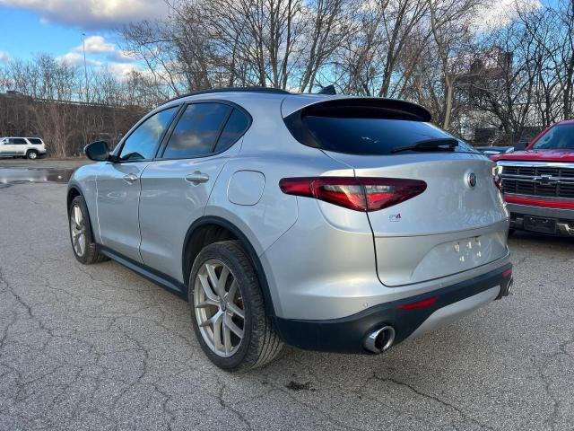 ZASFAKNN6J7B87980 - 2018 ALFA ROMEO STELVIO TI SPORT SILVER photo 3