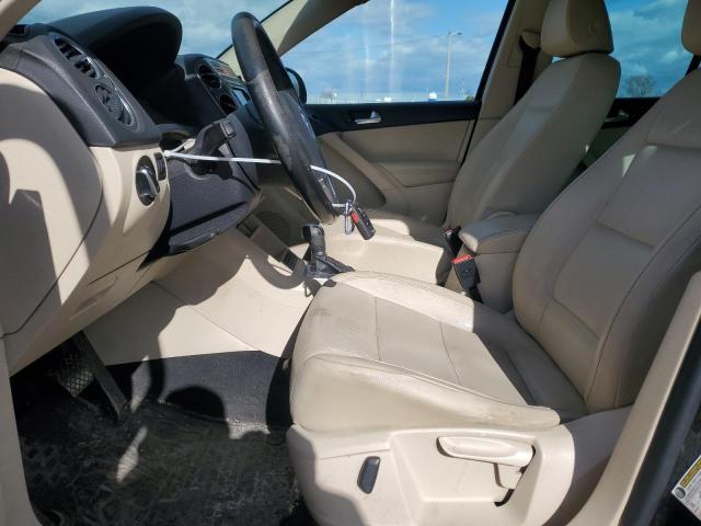 WVGBV7AX3BW553512 - 2011 VOLKSWAGEN TIGUAN S BLACK photo 7