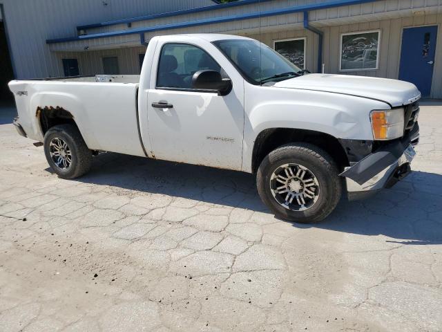 1GTN2TEA2BZ217440 - 2011 GMC SIERRA K1500 WHITE photo 4