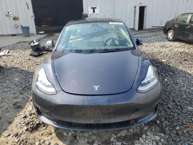 5YJ3E1EB3NF260318 - 2022 TESLA MODEL 3 GRAY photo 5