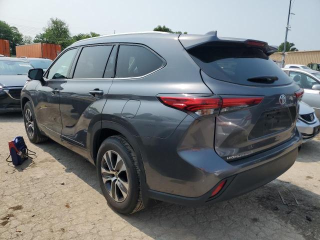 5TDGZRBH2NS250419 - 2022 TOYOTA HIGHLANDER XLE GRAY photo 2