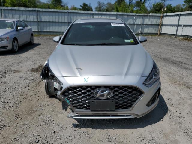 5NPE34AF7KH732607 - 2019 HYUNDAI SONATA LIMITED WHITE photo 5