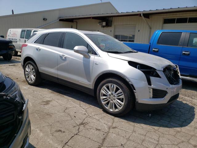 1GYKNCRS3HZ187090 - 2017 CADILLAC XT5 PREMIUM LUXURY SILVER photo 4