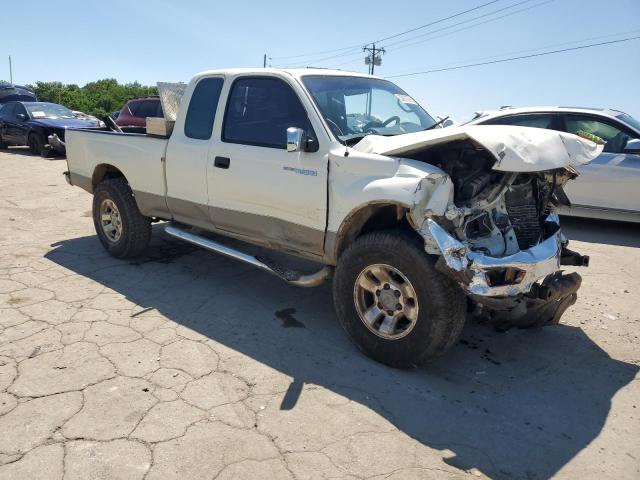 4TAVN73K8SZ022027 - 1995 TOYOTA TACOMA XTRACAB SR5 WHITE photo 4