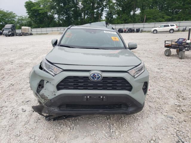 2T3B6RFV7MW018737 - 2021 TOYOTA RAV4 XLE PREMIUM GRAY photo 5