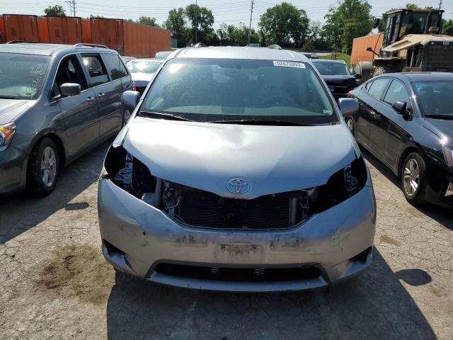 5TDKK3DC9ES444071 - 2014 TOYOTA SIENA LE SILVER photo 5