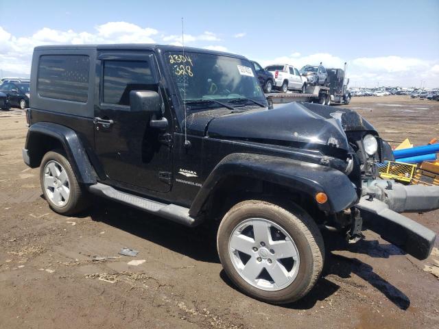 1J4FA54138L501458 - 2008 JEEP WRANGLER SAHARA BLACK photo 4