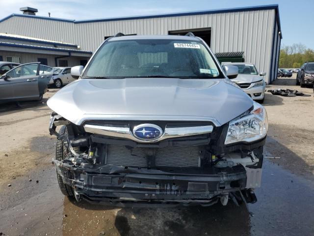 JF2SJADC6GH406765 - 2016 SUBARU FORESTER 2.5I PREMIUM 银色 照片 5