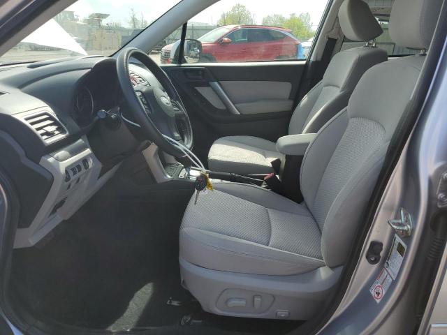 JF2SJADC6GH406765 - 2016 SUBARU FORESTER 2.5I PREMIUM 银色 照片 7