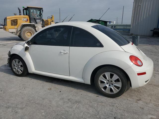 3VWPW3AGXAM029219 - 2010 VOLKSWAGEN NEW BEETLE WHITE photo 2