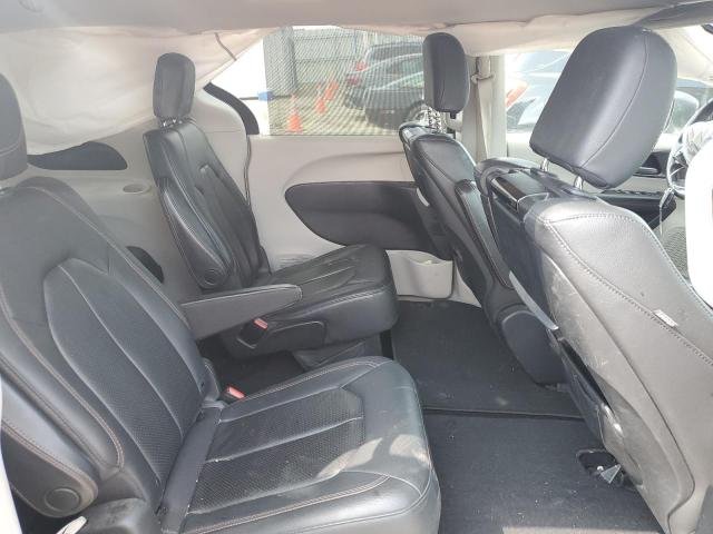 2C4RC1EG0LR172887 - 2020 CHRYSLER PACIFICA TOURING L PLUS GRAY photo 11