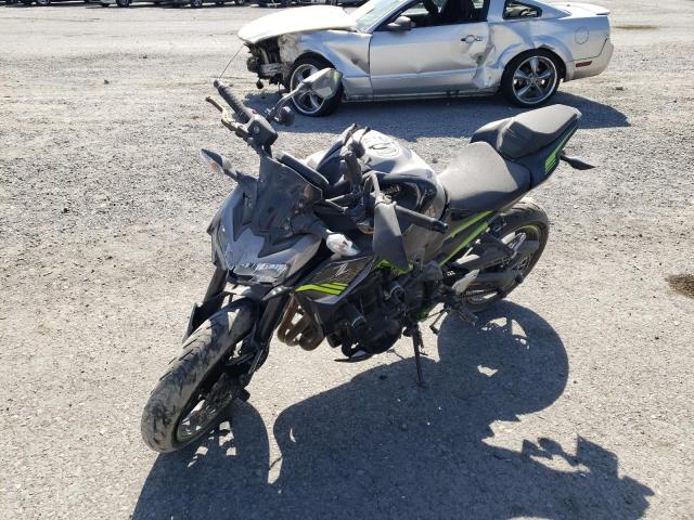 ML5ZRDF14LDA38748 - 2020 KAWASAKI ZR900 F GRAY photo 2