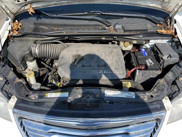 2C4RC1CG4CR138034 - 2012 CHRYSLER TOWN & COU TOURING L WHITE photo 12