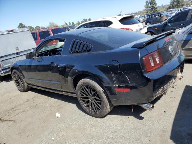 1ZVHT82H775204008 - 2007 FORD MUSTANG GT BLACK photo 2