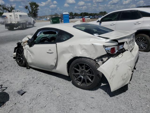 JF1ZNAA1XF8705667 - 2015 TOYOTA SCION FR-S WHITE photo 2