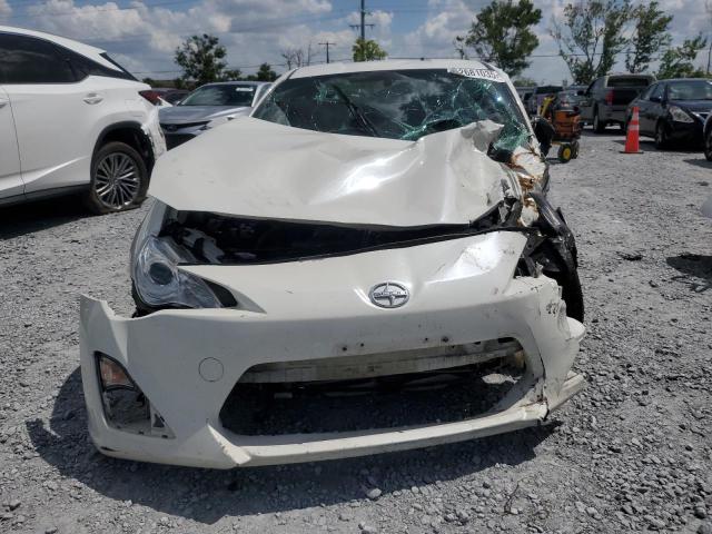 JF1ZNAA1XF8705667 - 2015 TOYOTA SCION FR-S WHITE photo 5