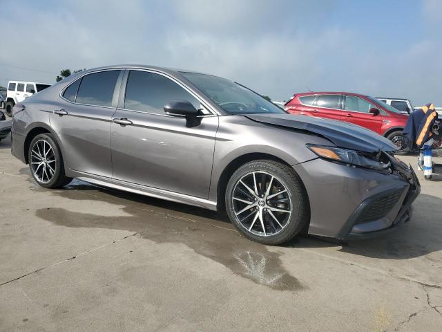 4T1G11AK7PU759180 - 2023 TOYOTA CAMRY SE NIGHT SHADE GRAY photo 4